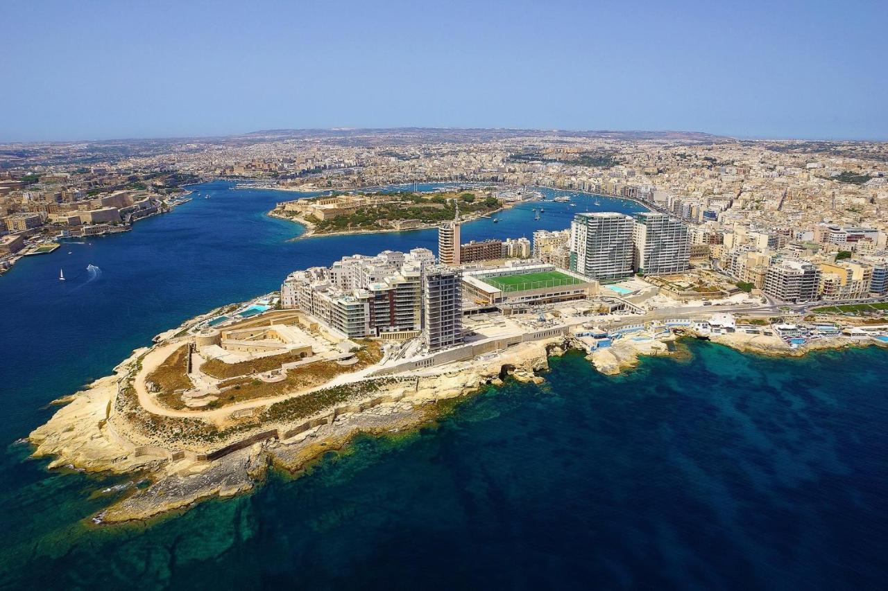Luxurious Apt With Ocean Views And Pool In Tigne Point Sliema Exterior foto